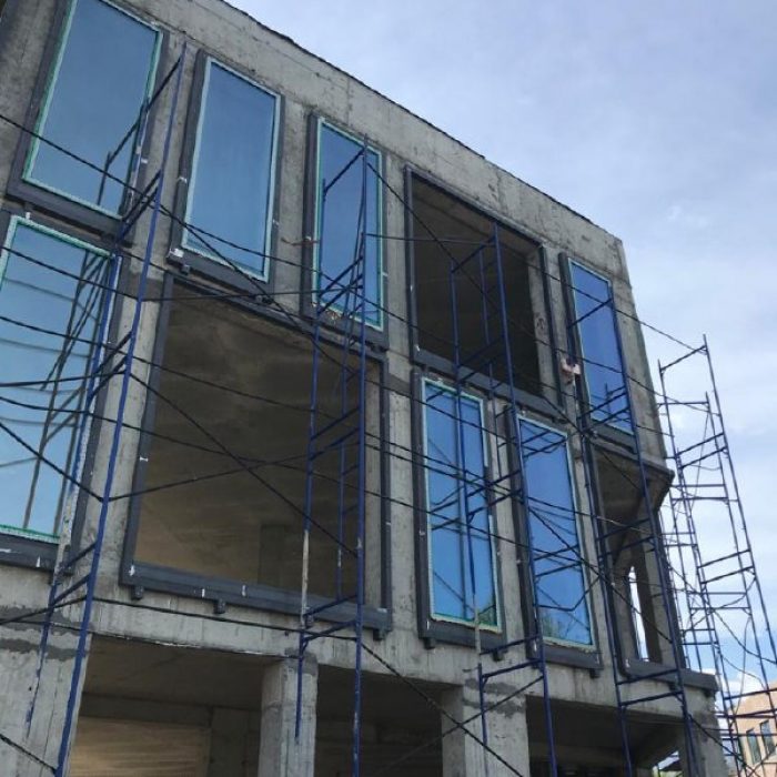 Процесс установки пластиковых окон